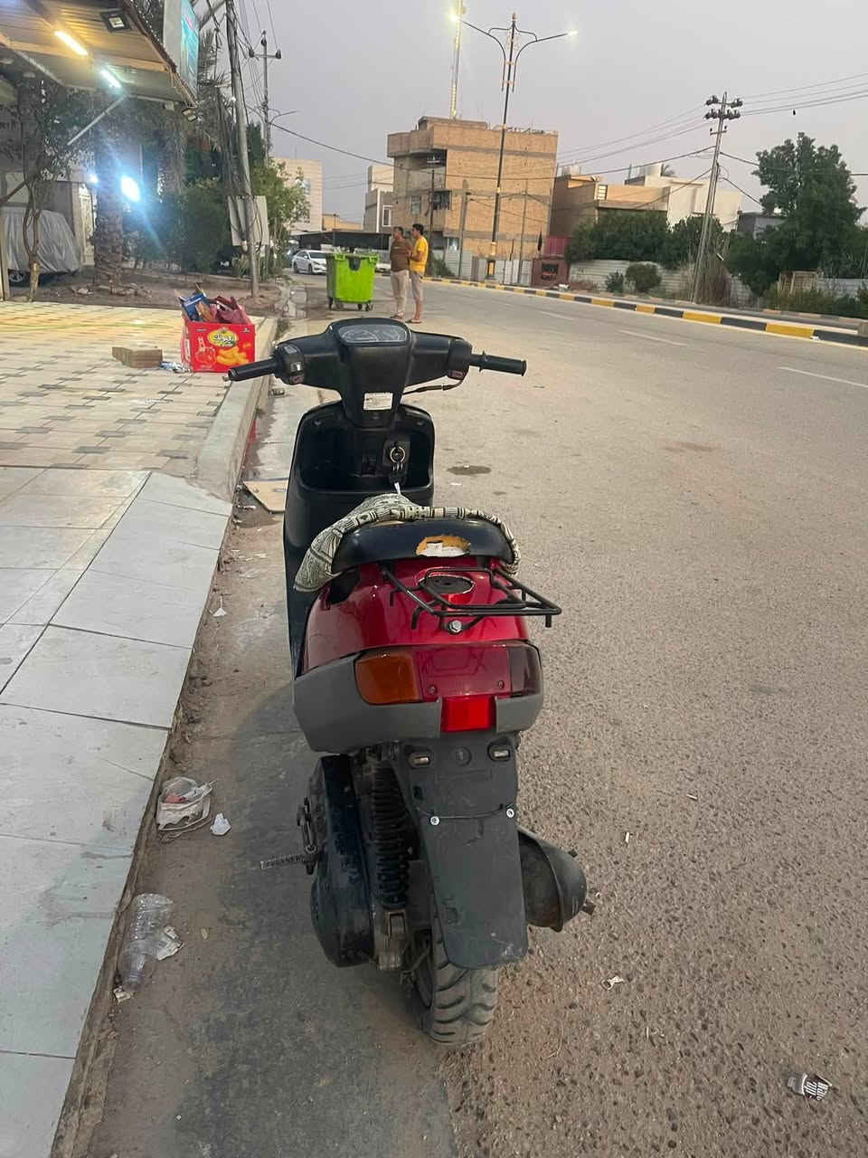 بطه للبيع السعر 225دراجه مكينتها ناعمه مامفتوحه كهربائيات كلها شغاله لايت اشاير بگ لايت بريكات كلشي شغال نقصها بس باتري وشوته المكان حي العباس عامود 27للاستفسار ***********
