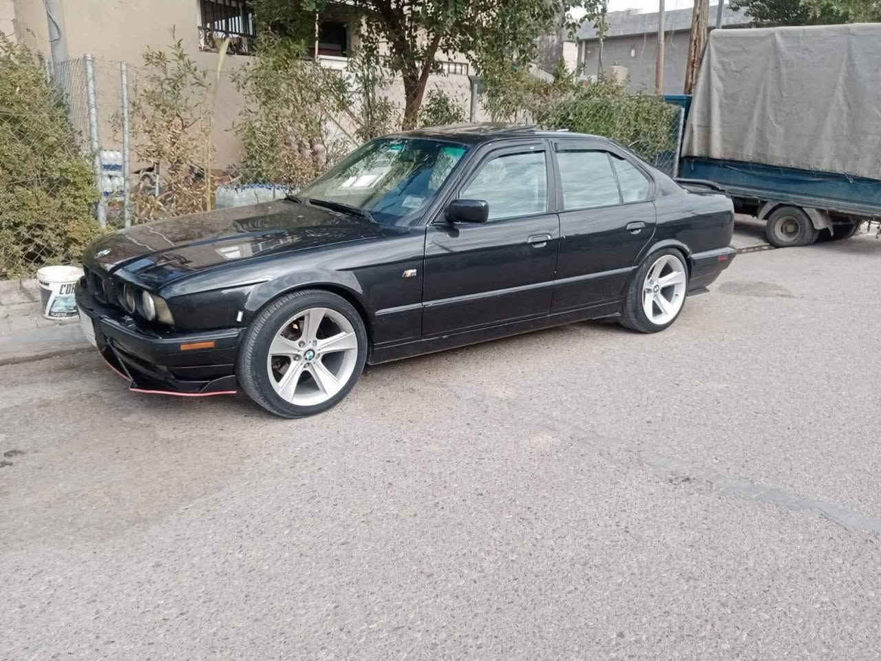 حجم ٥٢٠كير عادي محرك كبس سياره باسمي وبطاقت بانزين للبيع السعر قفل ٥٠ وهذا رقمي *********** مكان سياره كركوك
