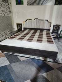 غرفه تركيه ٨قطع للبيع بيهه اضرار بسيطه السعر خاص مكان مدينه قطاع صفر 0...