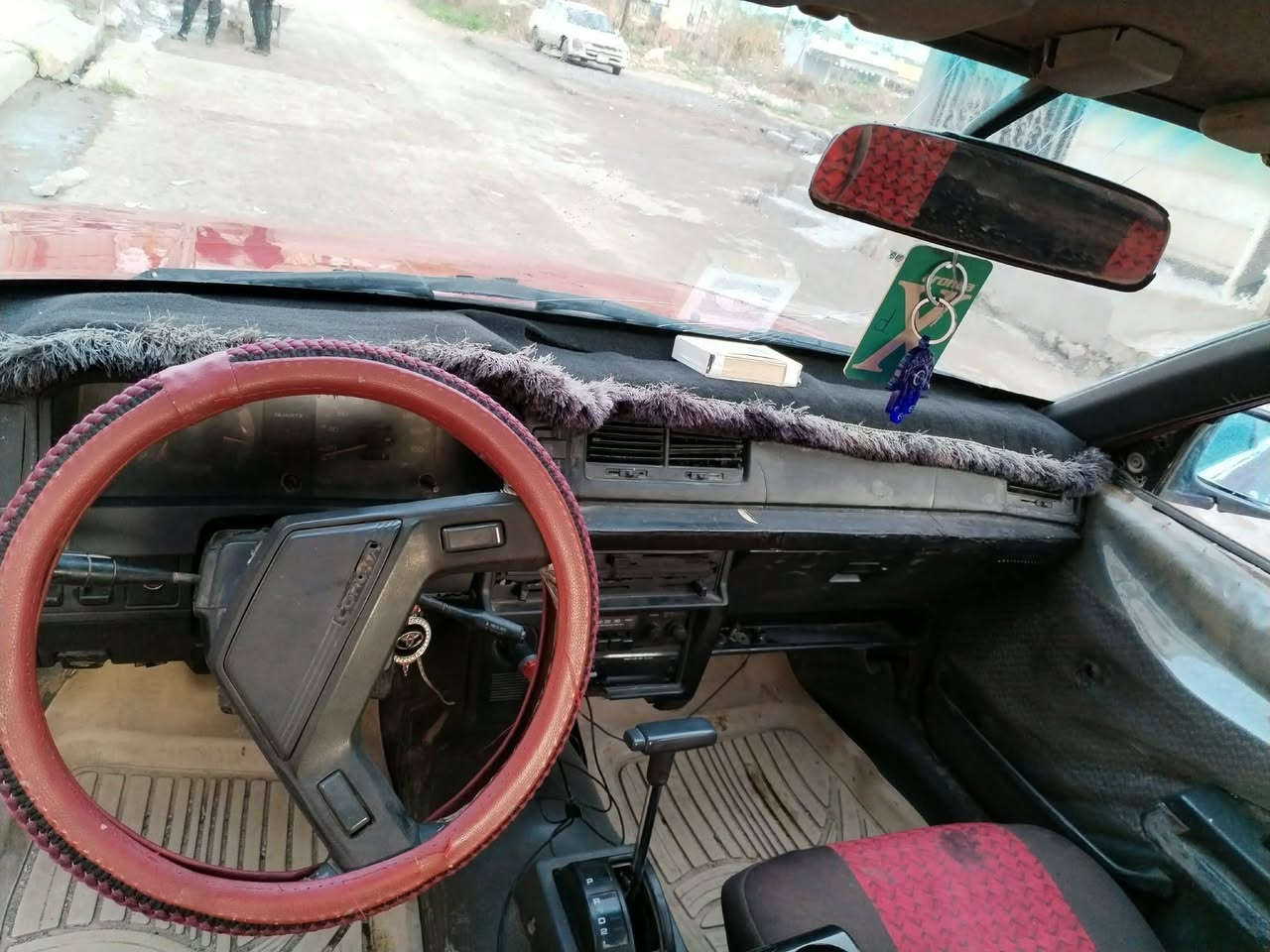 السلام عليكم مكلف بل نشر سياره تيوتا مديل ٨٥ كاربون بيه رقم ألماني لي ٢٠٢٩. كلشي جاهز بيه سعره ٢٨ بيه مجال شرط التحويل من الشرعي لاتصال ع رقم ***********
