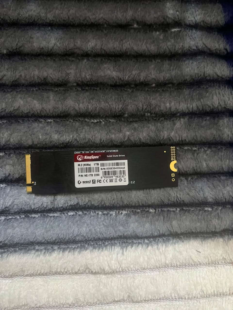 شباب عندي هارد 1 تيرا  m.2 nvme اشتريتة وماشتغل يمي اعلى سعر بالتعليقات بالعافية
