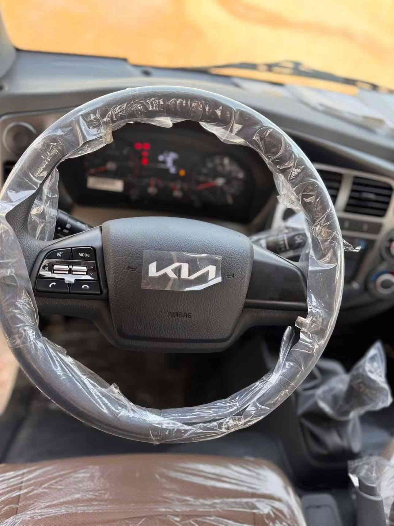 السلام عليكم
وصول وجبه جديده من سياره كيا بنكو 2026 شكل 2027 0KM فول سستم مرقم وكامل 
بنضام الأقصاد بمقدمه 90 ورقه وفوك 
مكان السيارات بابل 
للاستفسار ***********
