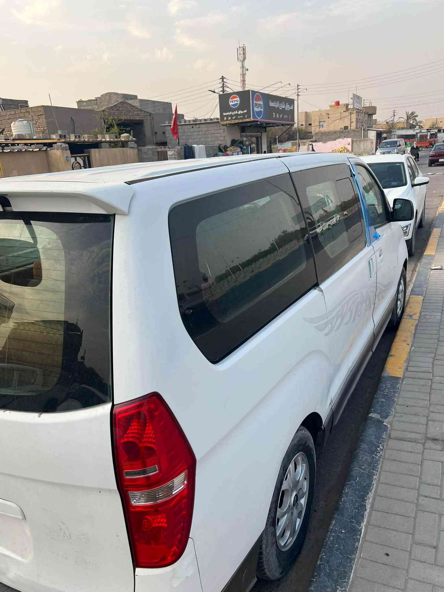 ستاركس 14 مفتوح محور مسكر مكينة سبلاين 7 للبيع مكفولة ماعده الباب بي بارد ورصعات خفيفة تبريد فطعتين مكان البصرة سعر 165  رقمي ***********
