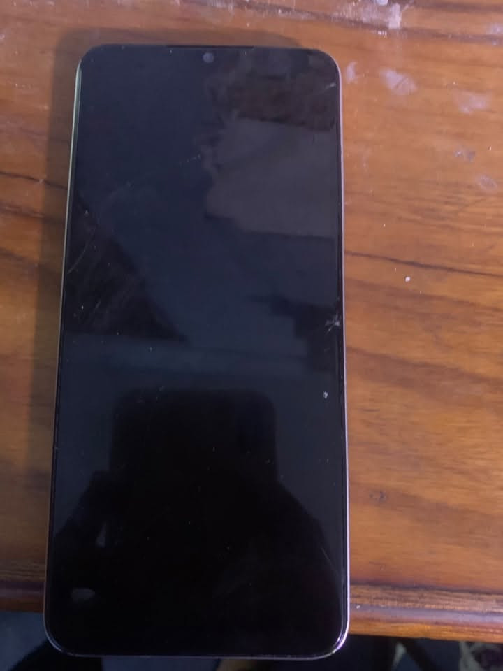 يأبه وينه ليدور نطايح 😂
انفنكس هوت30
ذاكره128😉
شحنة يخبل 
دبل خط 
التلفون بي فطر بلكلاسه ركز رحمه ل امك 
كامرة حلوه 
عنواني بغداد تفاصيل خاص مستعجل على بيعته❤️
***********
