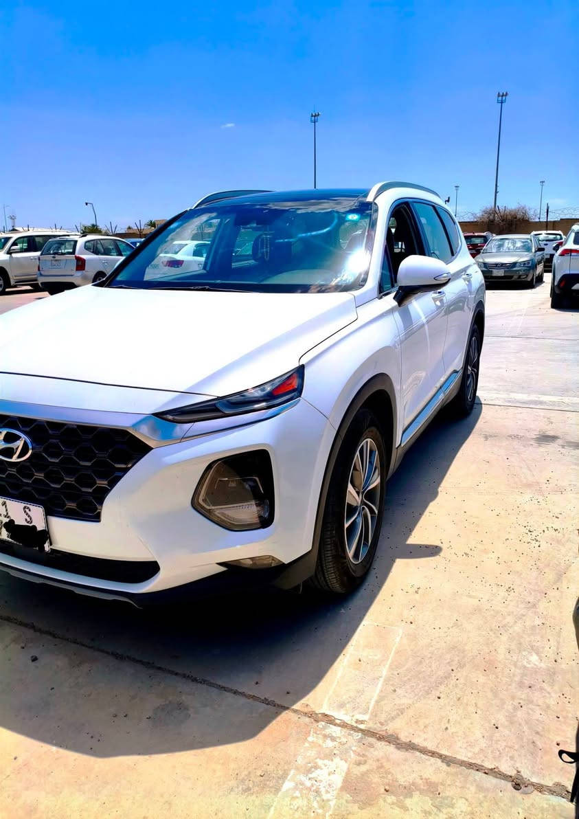 للبيع هونداي سنتافي موديل 2020
السعر 16,500 دولار وبيها مجال

المواصفات:
اللون ابيض لؤلؤي
وارد امريكي فئة Limited
بانوراما فول 1/1
ماشية 67 الف كم
رقم بغداد 11 S

مواصفاتها: بصمة، كاميرا خلفية، رادار امامي، نقطة عمياء، حساسات، تدفئة مقاعد، شاشة، تحكم ستيرن كامل، مثبت سرعة

حالة السيارة: نظيفة جدا، تبريد ثلج، كير ومحرك مكفول، بيها تبديل باب وصبغ چاملغ الجهه العكس السائق مصلح درجة اولى، الشاصي مكفول، جاهزة تحويل

المكان: بغداد - حي أور 
للاستفسار ***********
