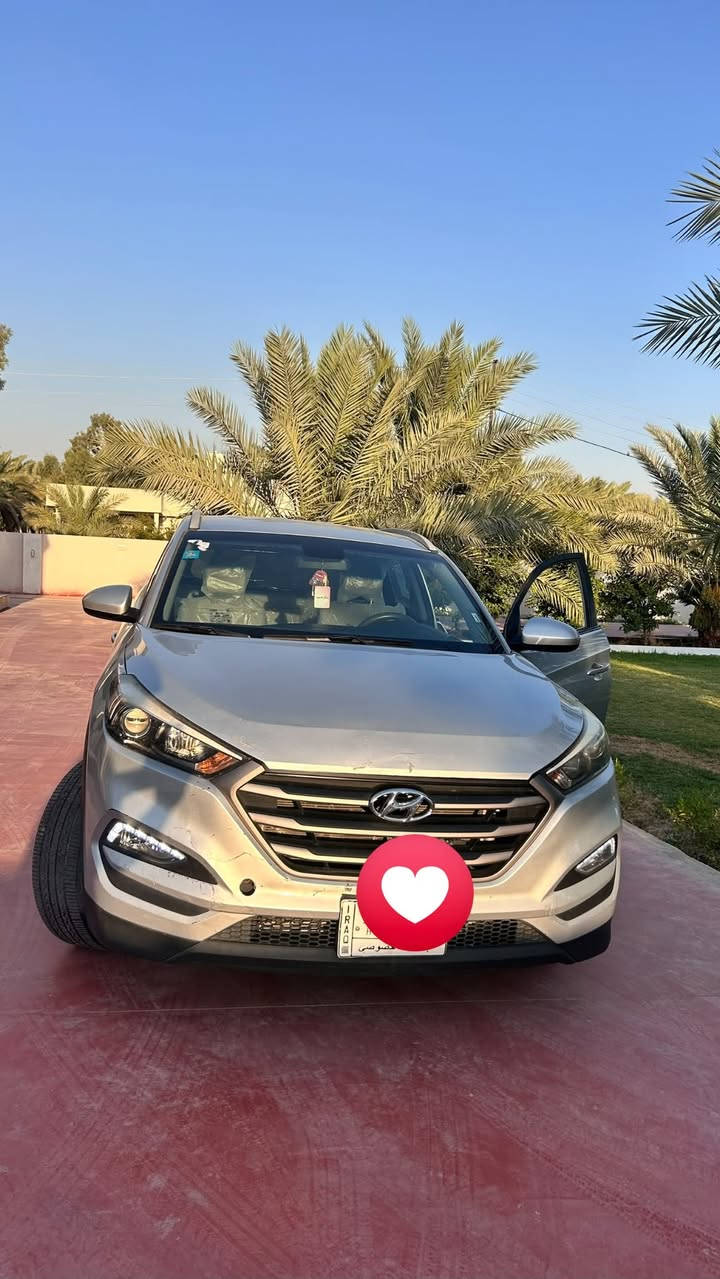 السلام عليكم  ..  للبيع توسان 2018 امريكي🚘

محرك2000 gdi(مفتوح مبدل يطق ) مكفول من تنقيص وتبخير  والدوانز
سيارة نظيفه ماشيه 64 ميل
مواصفات شاشه كبيره تدعم ابل كار بلي
كامره خلفيه
تدفئه كشنات
كرسي سايق كهرباء
السياره  مابيها اي ضربه ولاقطره صبغ فقط خشم البنيد ضرر بسيط
عنوان سيارة  بغداد اليوسفية
***********
