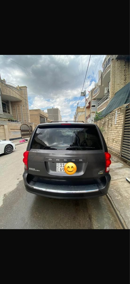 السلام عليكم دوج كرفان 2019 sxt وارد امريكي حادث جاملغ وبنيد جهة سايق بدون دواخل بدون ايرباك صور حادث ماعندي رقم الشاصي مرفق مع الصور السيارة ماشية 120 الف ميل مكان السيارة بغداد الغزالية السعر 135 ورقة وبيه مجال بسيط *********** بغداد, العراق
