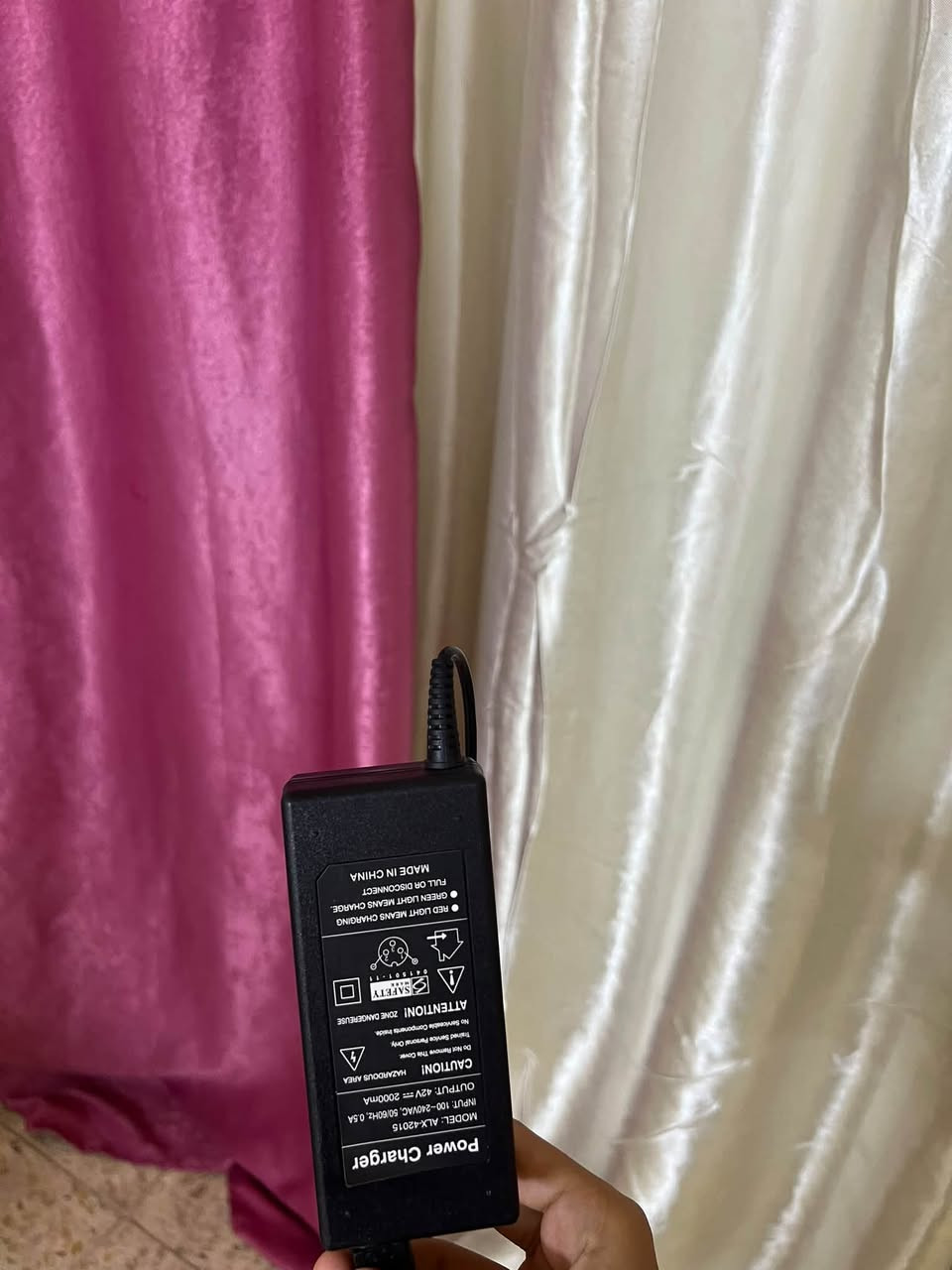 سكوتر • ٥ سرعات • بطارية