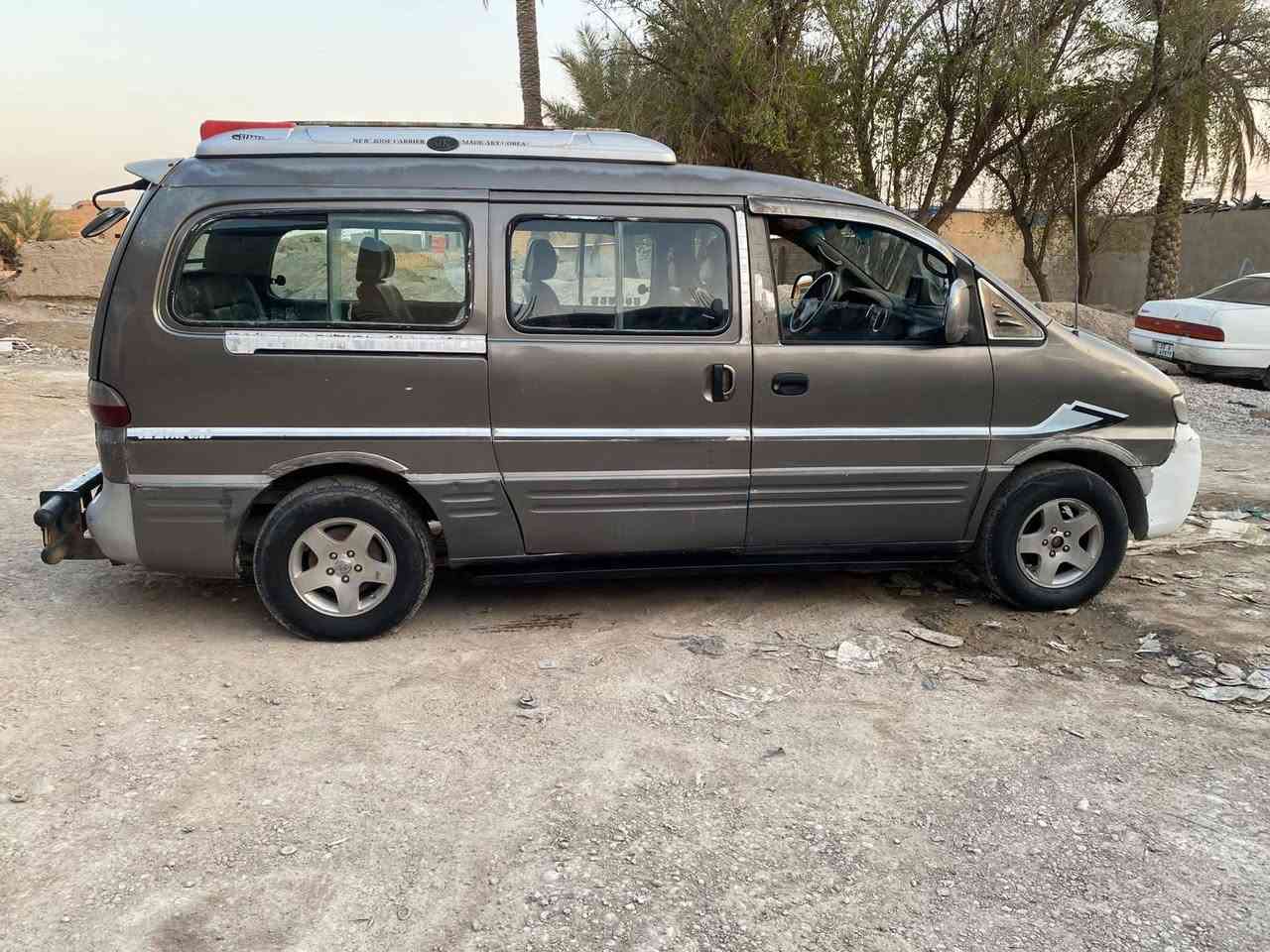 السلام عليكم
استاركس موديل99
رقم بغداد سنويه لل2029
كير مكينه جديد 
حداديه جديد 
تخم تاير جديد 
تبريد بس غاز نقص 
عنوان ديالى مندلي 
السعر 55 بيه مجال 
***********
