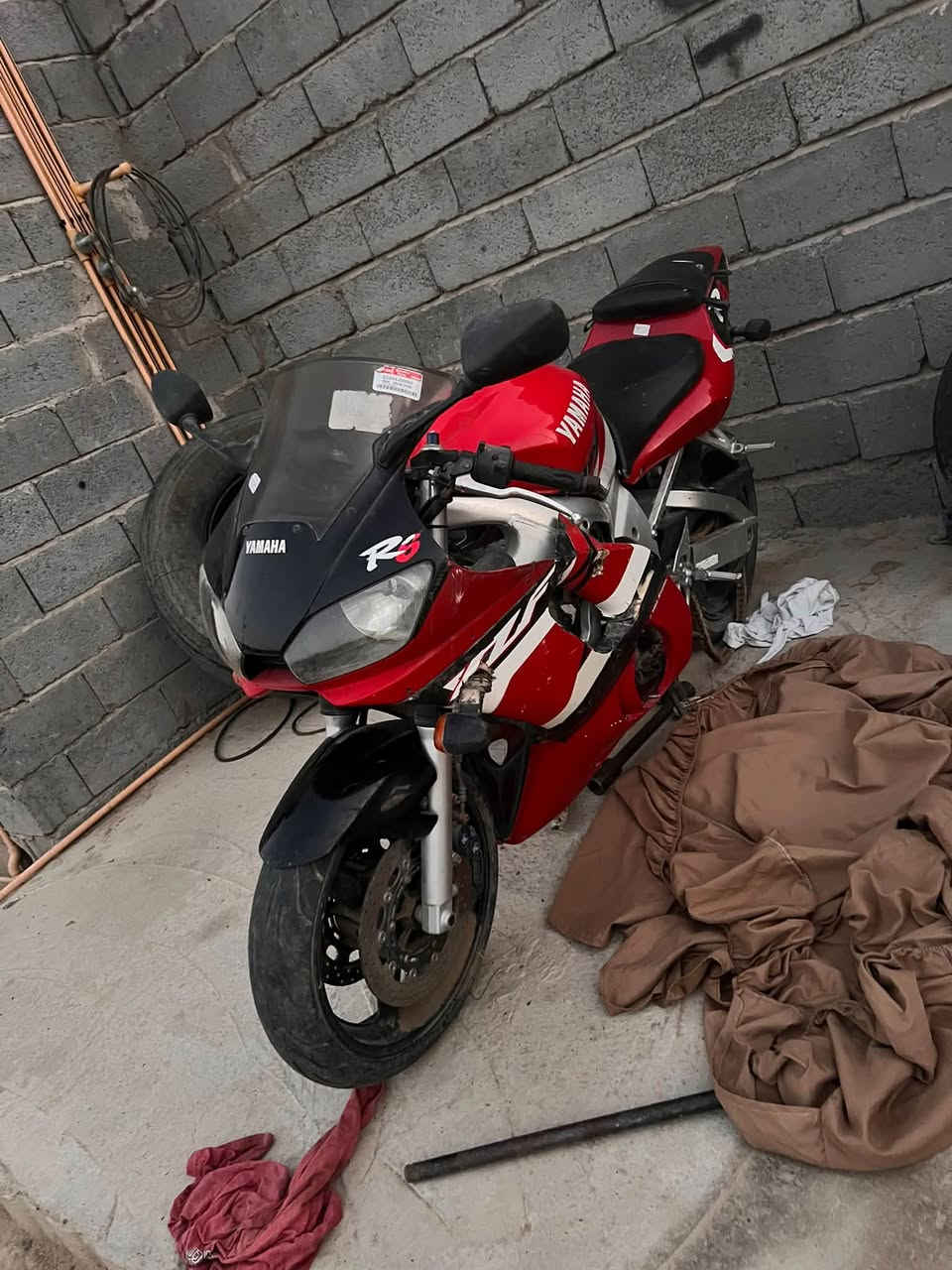 R6 • هيكل • ماكو محرك