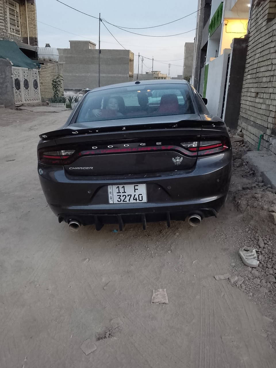 جارجر 2019 ماشية 79 الف ميل مكينة 3600 6 سلندر رقم بغداد جديد  سنوية جديد حادثة جاملغ السائق مبدل وجاملغ السكن مصبوغ السعر 185 وبيه مجال اتصال ***********
