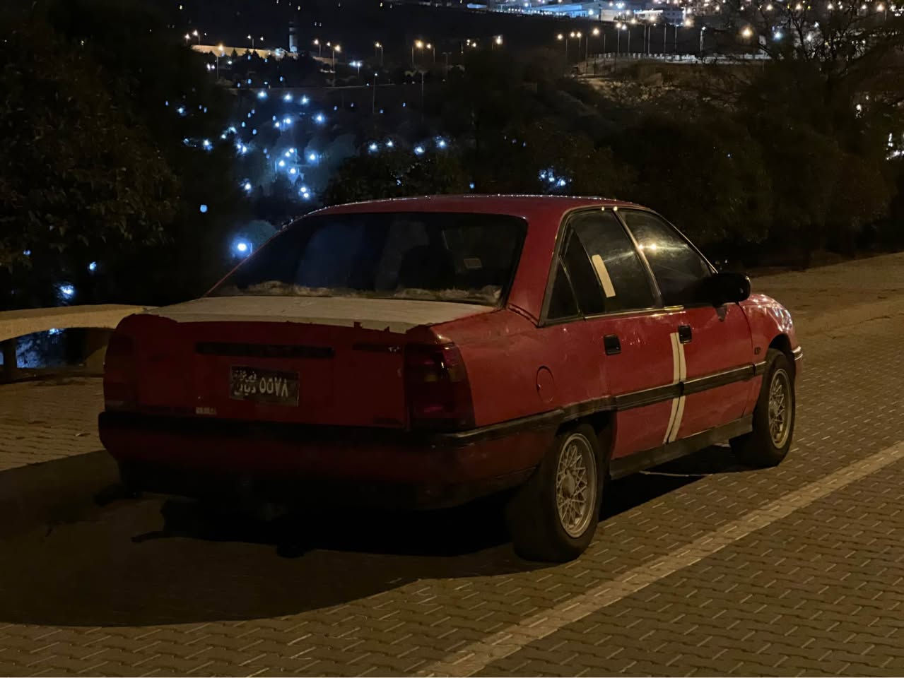 أوبل أوميغا • ١٩٩٣ • مكينة ٢٠٠٠