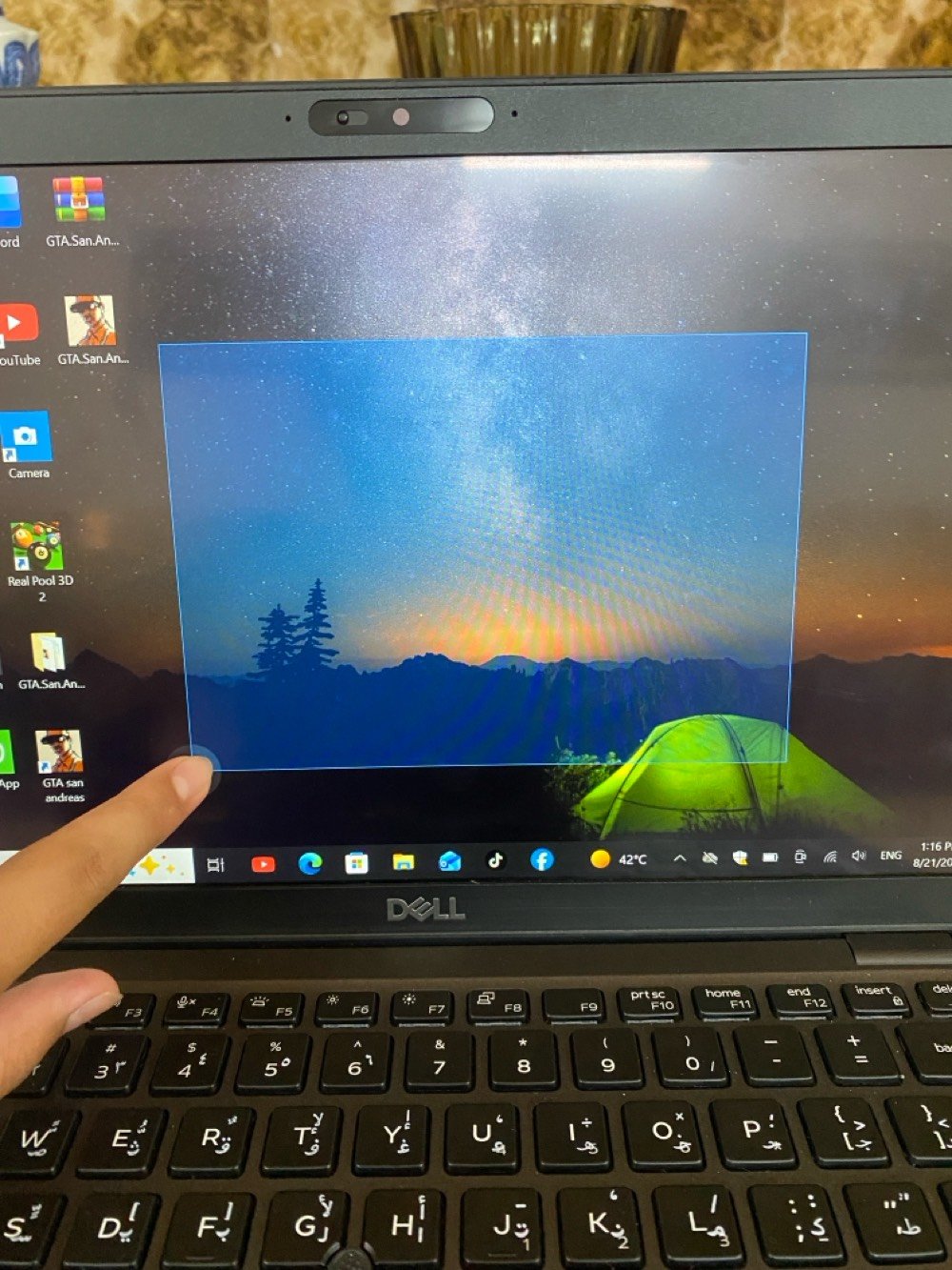 لابتوب ديل 5400 كور i 5 الجيل8 ssd 
256  ارام 8 شاشه لمس حجم14 تواصل وتساب ***********