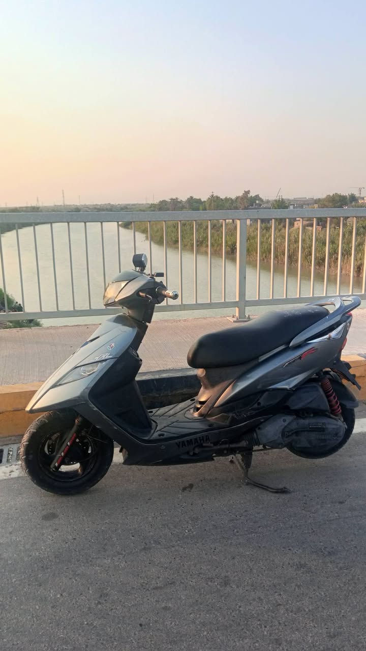 سلام عايكم ورحمة الله وبركاته
دراجه GTR للبيع استعمال شهرين فقط مكينه ما مفتوحه الدراجه كفاله الدراجه انضف من الي ب الصور السعر 950 وبيها مجال رقمي الواتساب والاتصال ***********
