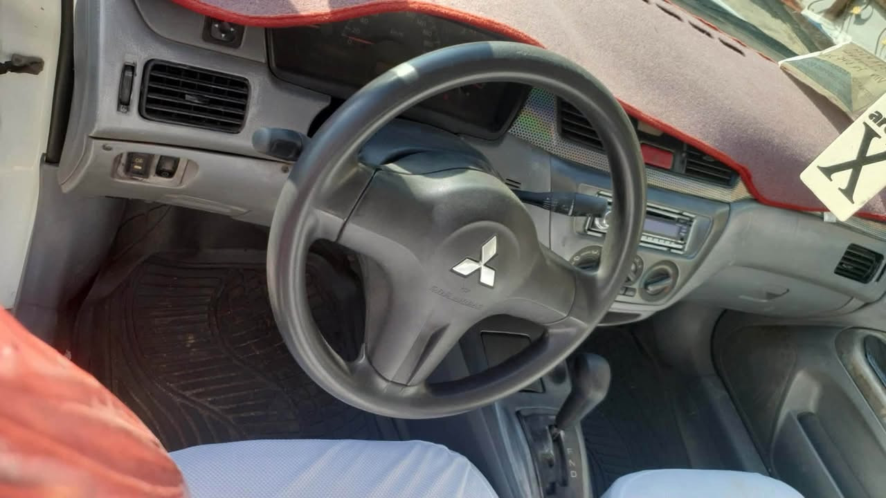 لانسر للبيع فقط موديل 11 محرك كير جاهزه تبريد بسمي سعر 72 ورقه عنوان ديالى سونار موضح اتصال ***********
