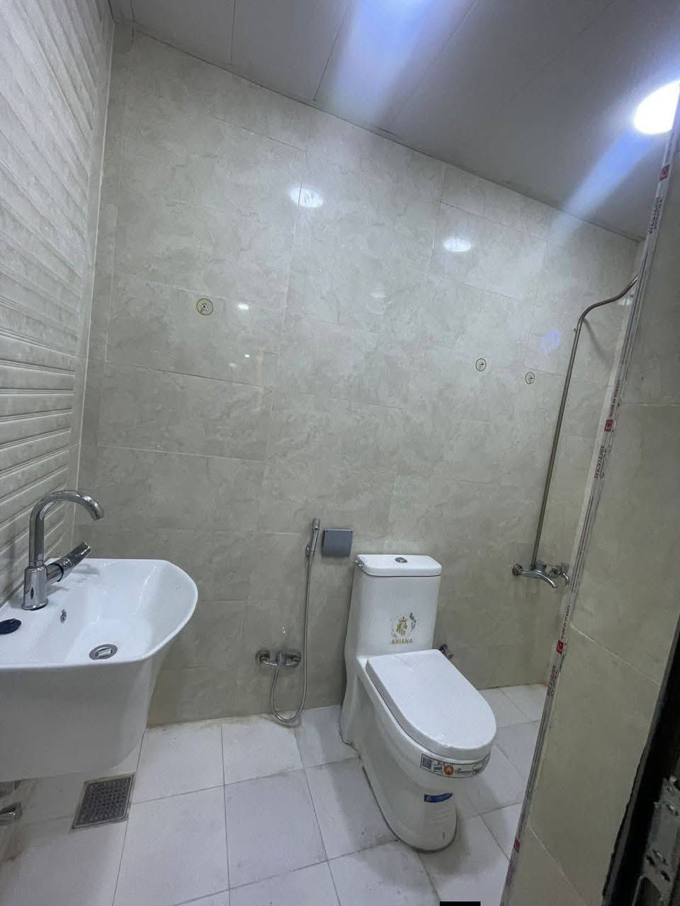 🏠 شقة للإيجار في السيدية
📍 طابق أول — نظام مصعد
🛏️ غرف نوم عدد 2
🛋️ صالة
🍳 مطبخ
🚿 خدمات

📞 للتواصل: ***********
