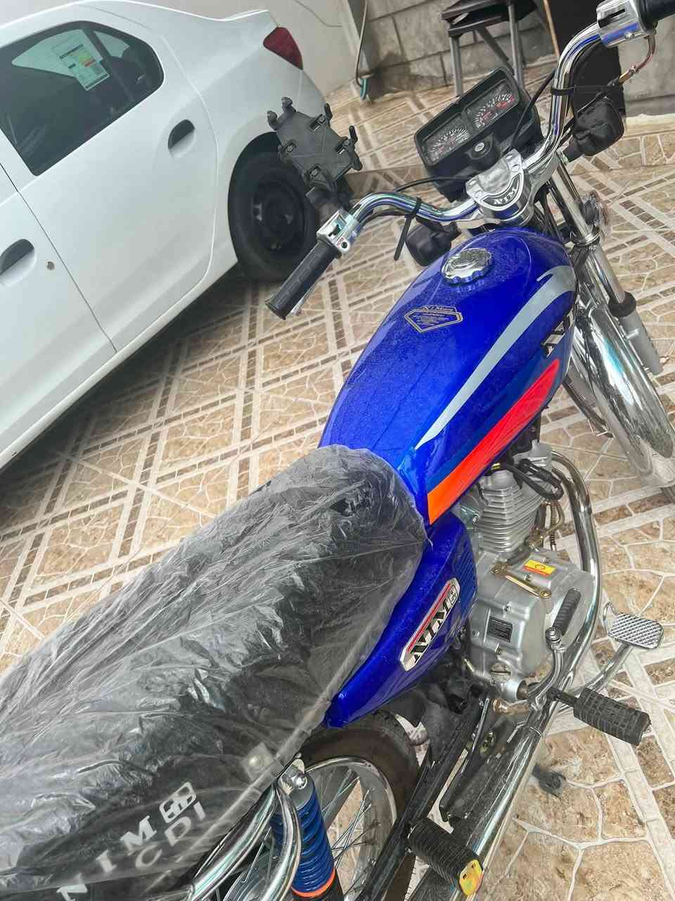دراجة اربعه كير بعدها طك الجيس المو شراي لا يدخل رجاءً سعرها 750 الف وبيها مجال  رقم واتساب***********
