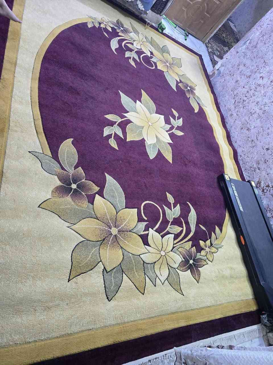 زوليه تركية بيجي وماروني قياس3في 4
100الف بيهه مجال بسيط 
زوليه نيلي وملونة قياس 2في3 65 وبيهه مجال 
كاربت مفصل 35بي مجال بسيط
مكاني حلة للتواصل واتساب***********
