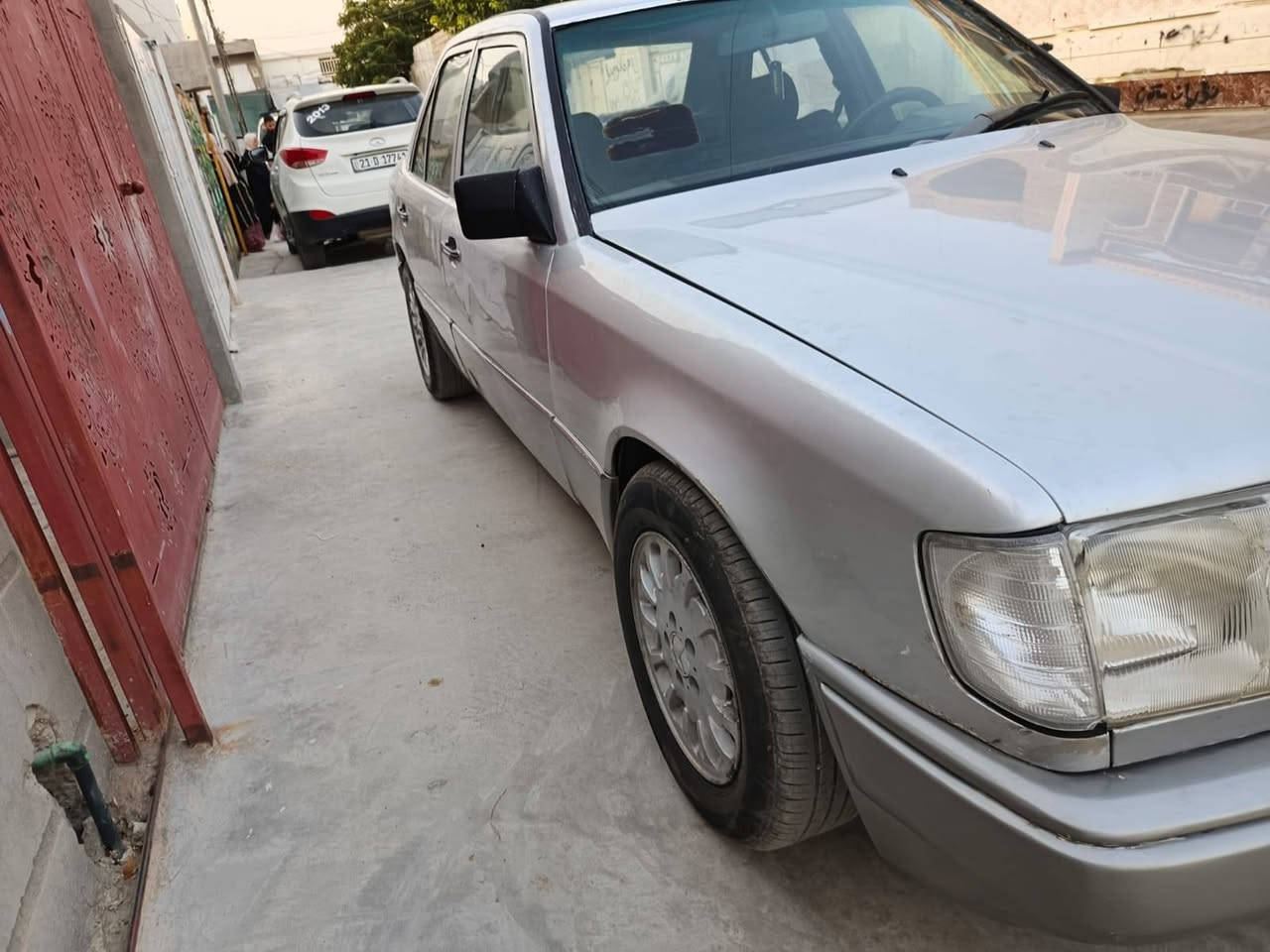 سلام عليكم للبيع مرسدس. دب رقم اربيل موديل 92 محرك بطه 3000 vvt قواعد دبل بلاديات تبريد ويه سويج شرط تحويل وغرامه بدون خياسات كهربائيات كله شغال تخم تاير جديد حداديات جديد  سياره بدون نواقص مصبوغ جماليه فقط
سعر 42 
عنوان كلار لتواصل ***********
سلام عليكم للبيع مرسدس. دب رقم اربيل موديل 92 محرك بطه 3000 vvt قواعد دبل بلاديات تبريد ويه سويج شرط تحويل وغرامه بدون خياسات كهربائيات كله شغال تخم تاير جديد حداديات جديد  سياره بدون نواقص مصبوغ جماليه فقط
