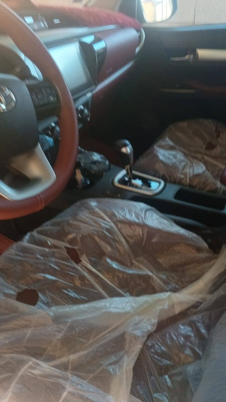 بيك اب تيوتا فور ويل   للبيع موديل ٢٠٢٥ مكفولة كفالة عامة حتى من الشخط رقم بغداد ١١ باسمي  ماشية ١٧ الف  تحويل مباشر  رقم الهاتف السعر ٣٤٥ ورقة  ***********2    /    ***********
