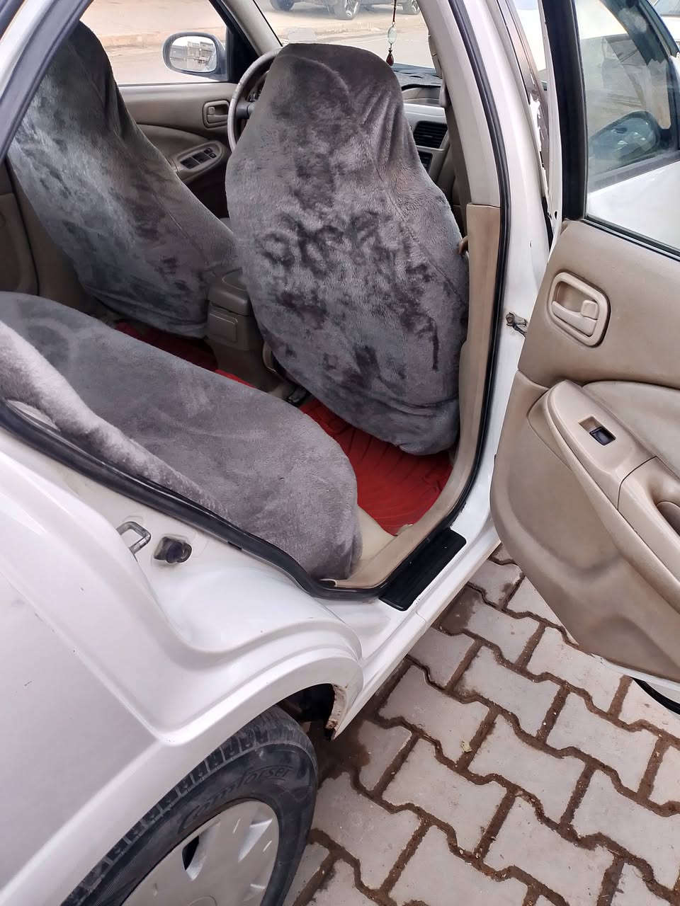 نيسان صني • ٢٠١٠ • بغداد