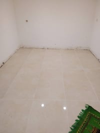 كادر خلفات سيراميك شغل درجه اولى بأسعار مناسبا التواصل واتساب 07890193...