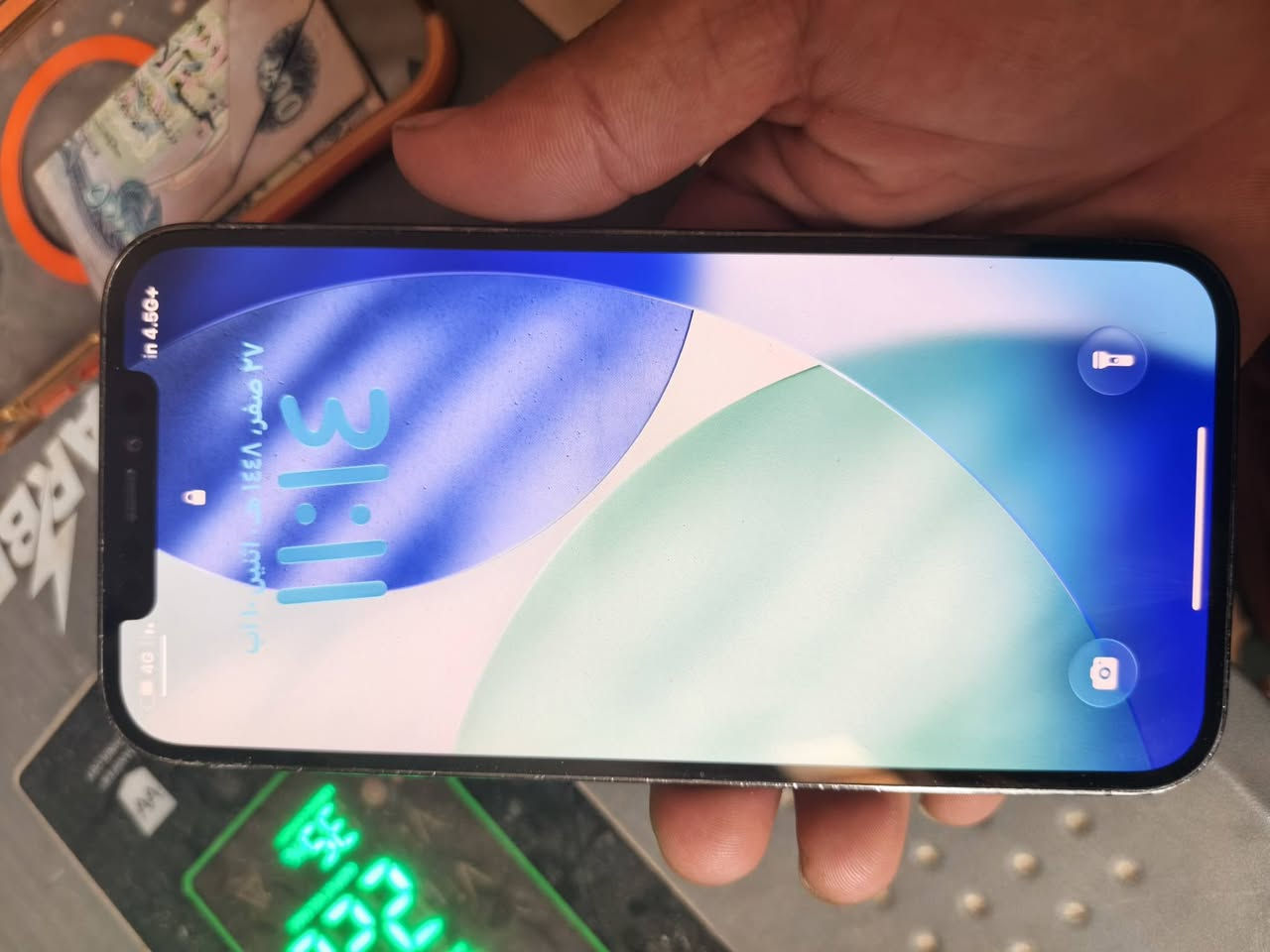 سلام عليكم 12برو ماكس للبيع جهاز نضيف بس الضهر مكسور ويتبدل بطاريه مبدله 100 السعر 550وبي مجال مكان الكرمه شارع صباحات او الاتصال ع رقم ***********
