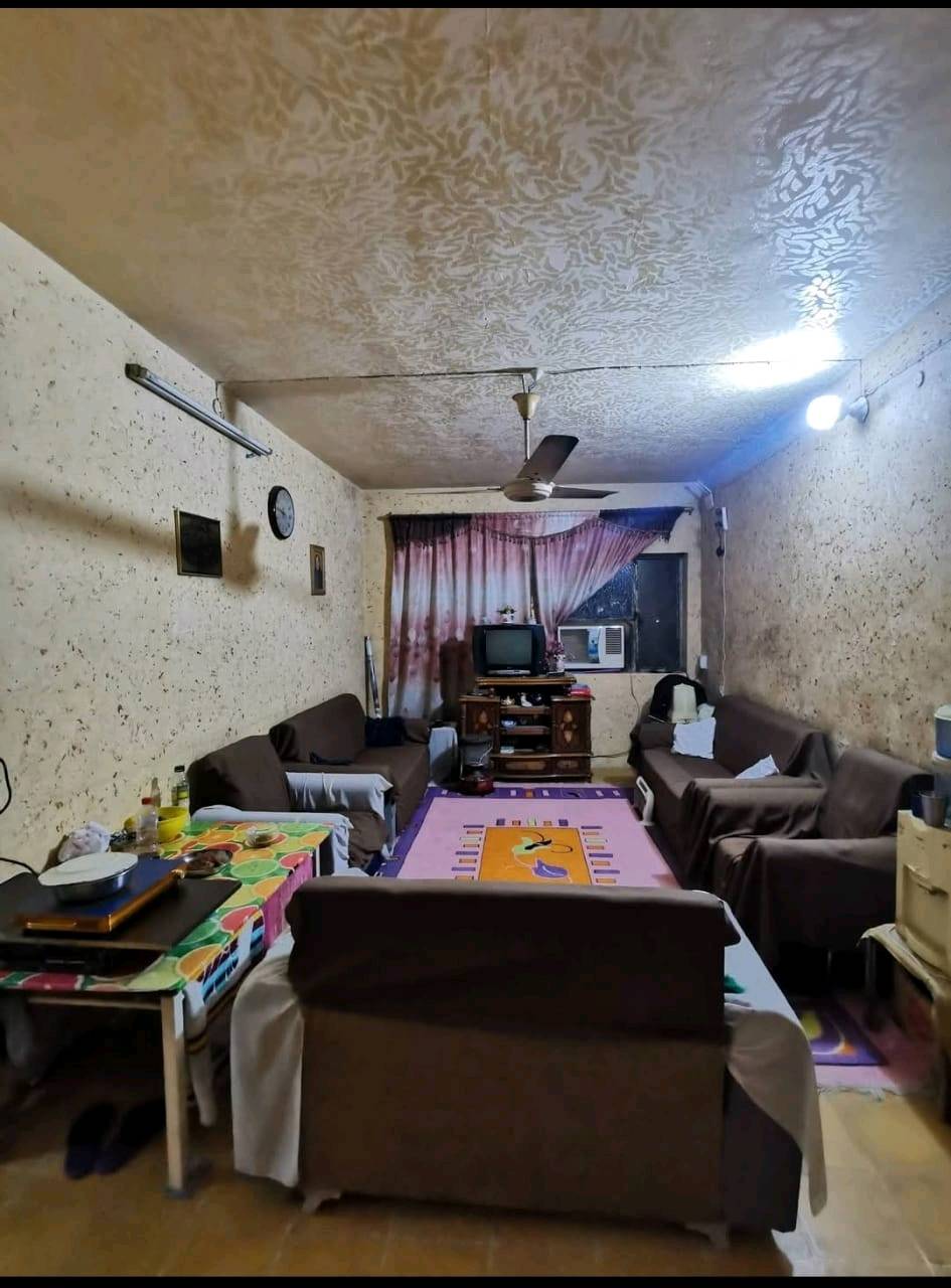 شقه للبيع في ابو غريب العمارات السكنيه طابو صرف هول وغرفتين وخدمات السعر 55 مليون للأستفسار على هذا الرقم ***********