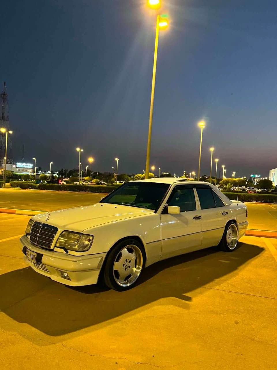 ماسليس دوب كاكة بةنزبةت سةيارةكةي ياني بساري يةك شت مةكة هةوي بةشةرت سةيارةكة زياتر لة20وةرةقةي ليدراية بةس لؤدلي خؤمان سةيارةكة سةنوي ئةسلي بلاستيكة كيرو مةكينةو تةبريتي تةقةو رةقةي كارةباي هةوي بةشةرت كامل كامل كرايتة ئاي يم جي سةيارةكة لةهةوليرة بةنزبةت سةحري 48وةرةقةو يةك تؤز مةجال هةموكاني بةشةرت فايبةر وةتساب *********** أربيل, العراق

