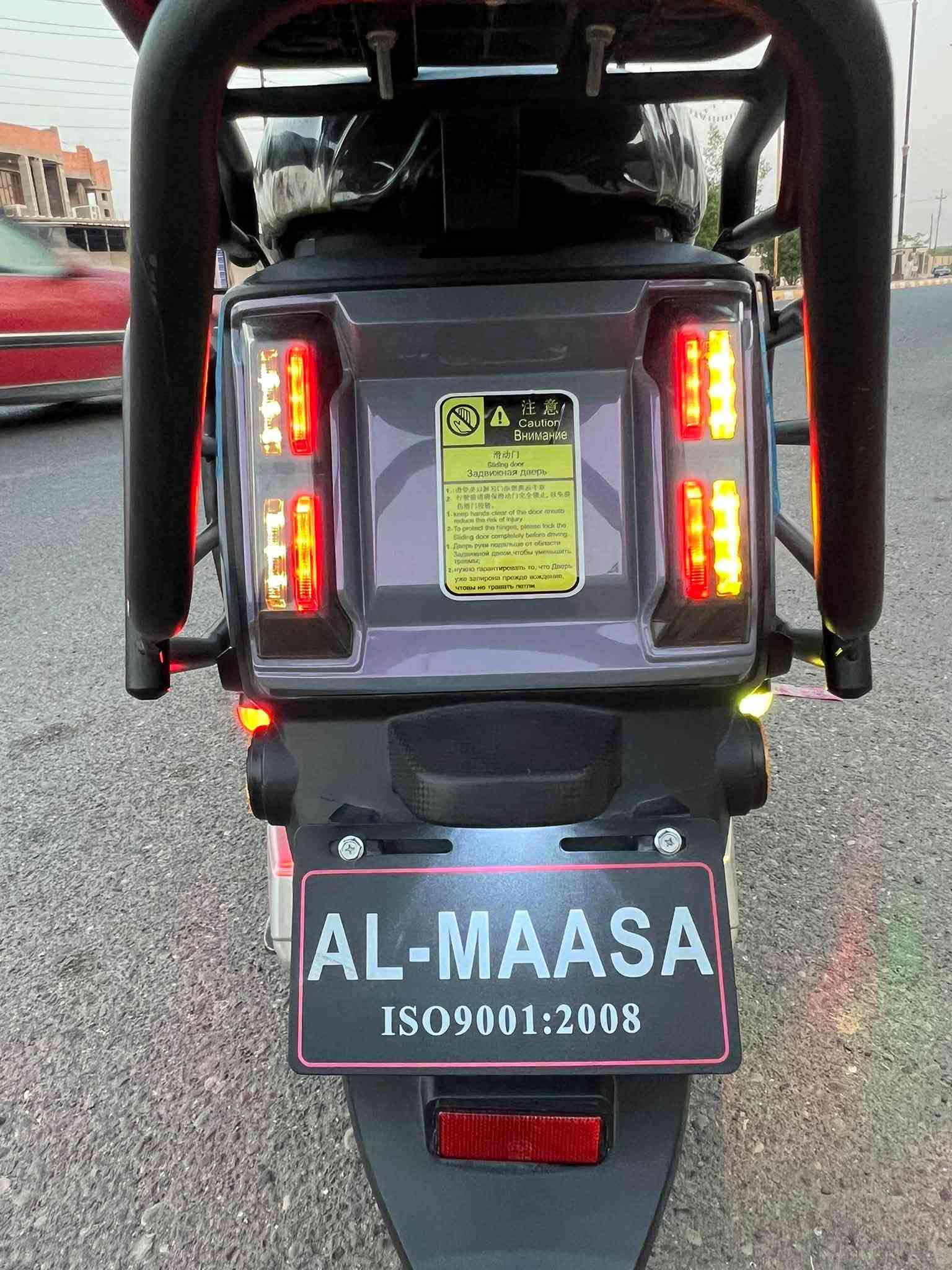 السلام عليكم
دراجه شركة الماسة💎الصاعقه 
موديل2026
موطور بالكارتون جديد
(اخو الزيروو مستخدم شهر فقط ماشي 3الف بعدها زيرو مكفول حتى من شخط ...)
(بطاريات عدد 6 على فحص ) 
فول مواصفات (4000W)
(نظام  R) (نظام P)
(مخرج شحن USP) 
(سرعه120حقيقي ) (سرع 4)
(سويجات2بصمات2كرتات2)
(مثبت سرعة) 
لايت زنون عالي ناصي 
سماعة بلاتوث بلادي 
شاشه آيباد (ديجتال)
انارة محيطيه متغيرة الالوان 
جنطه خلفيه بلاديه
اشاير يمنة يسرة دبل اشارة
السعر950الف وبي مجال
الموقع داخل الرمادي 
الاستفسار :***********
