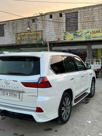 لكزس LX570 • ٢٠١٧ • تواير جديدة