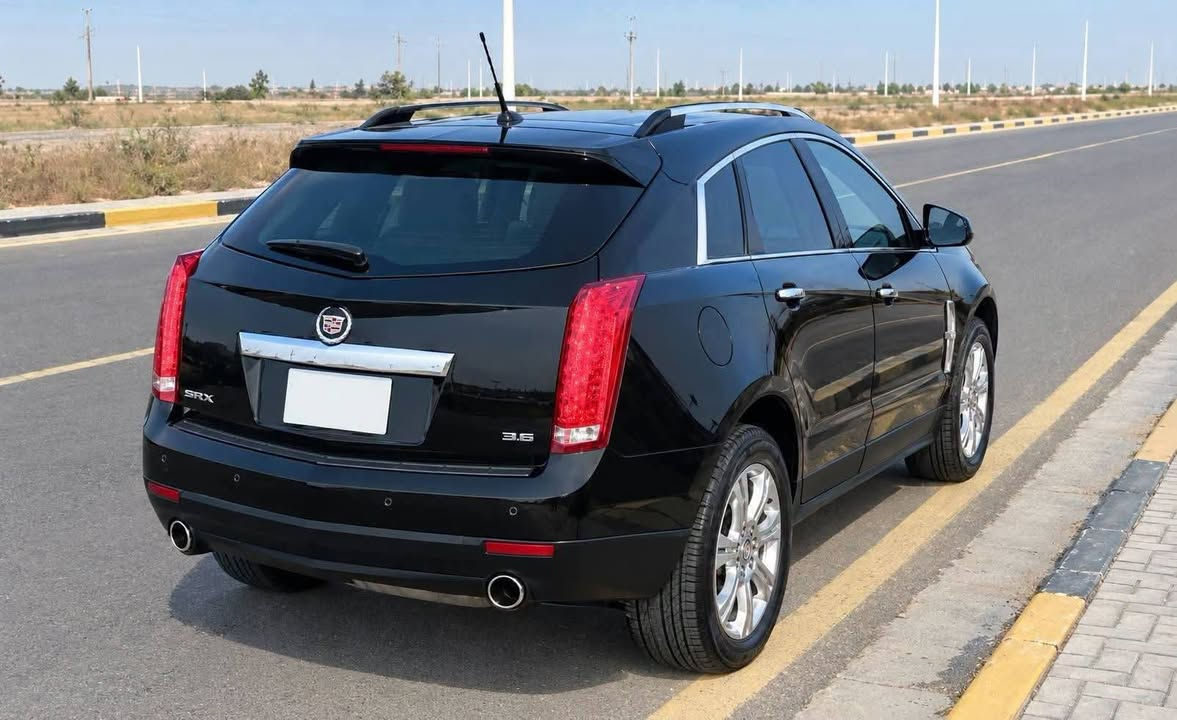كاديلاك SRX4 • ٢٠١٣ • ١١١ الف