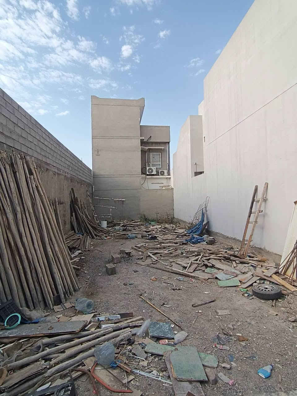🏡 قطعة أرض للبيع – طابو صرف

📍 الموقع: كركوك – حي العسكري، سايدين جامع المعراج

📐 المساحة: 150 متر
- الواجهة: 7.5 متر
- العمق: 20 متر

📜 الطابو: صرف باسم شخص واحد

💰 السعر: 105 مليون وبي مجال

📞 للاستفسار الاتصال:
*********** ☎️

✨ فرصة مناسبة لمن يبحث عن قطعة أرض بموقع مميز.
