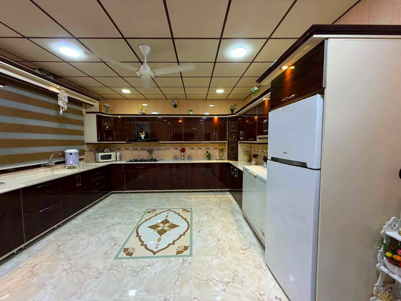 کەوانتەر بۆ فرۆشتن
نرخ :٧٠٠ هەزار
ناونیشان؛ عەربەت
ئەگەر موشتەریت پەیوەندی بەم ژمارەیەوە بکە
***********
