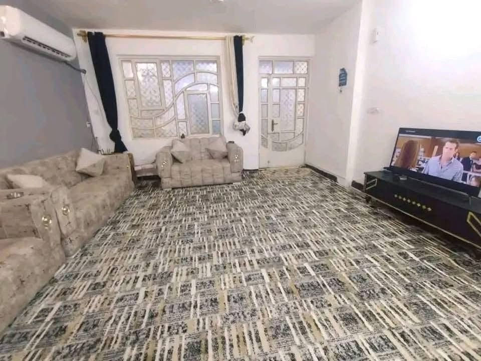 السلام عليكم مشتمل للبيع موقعه التراث شارع مقابيل المستوصف (البيت مدخل واحد)
للاستفسار مراسله ع الخاص او واتس ***********
