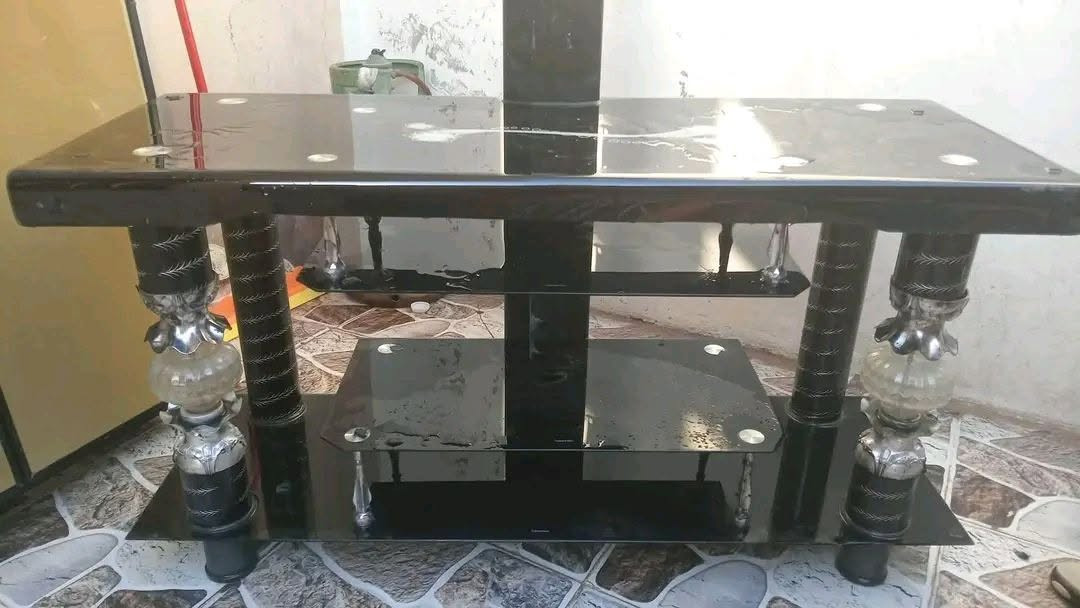 ميز بلازمه للبيع سعر 20 موصل حي ملايين الاولى
مندوبه مبيعات الي عندو اغراض يدزيلي خاص ابيعو اخد عموله بسيطه
