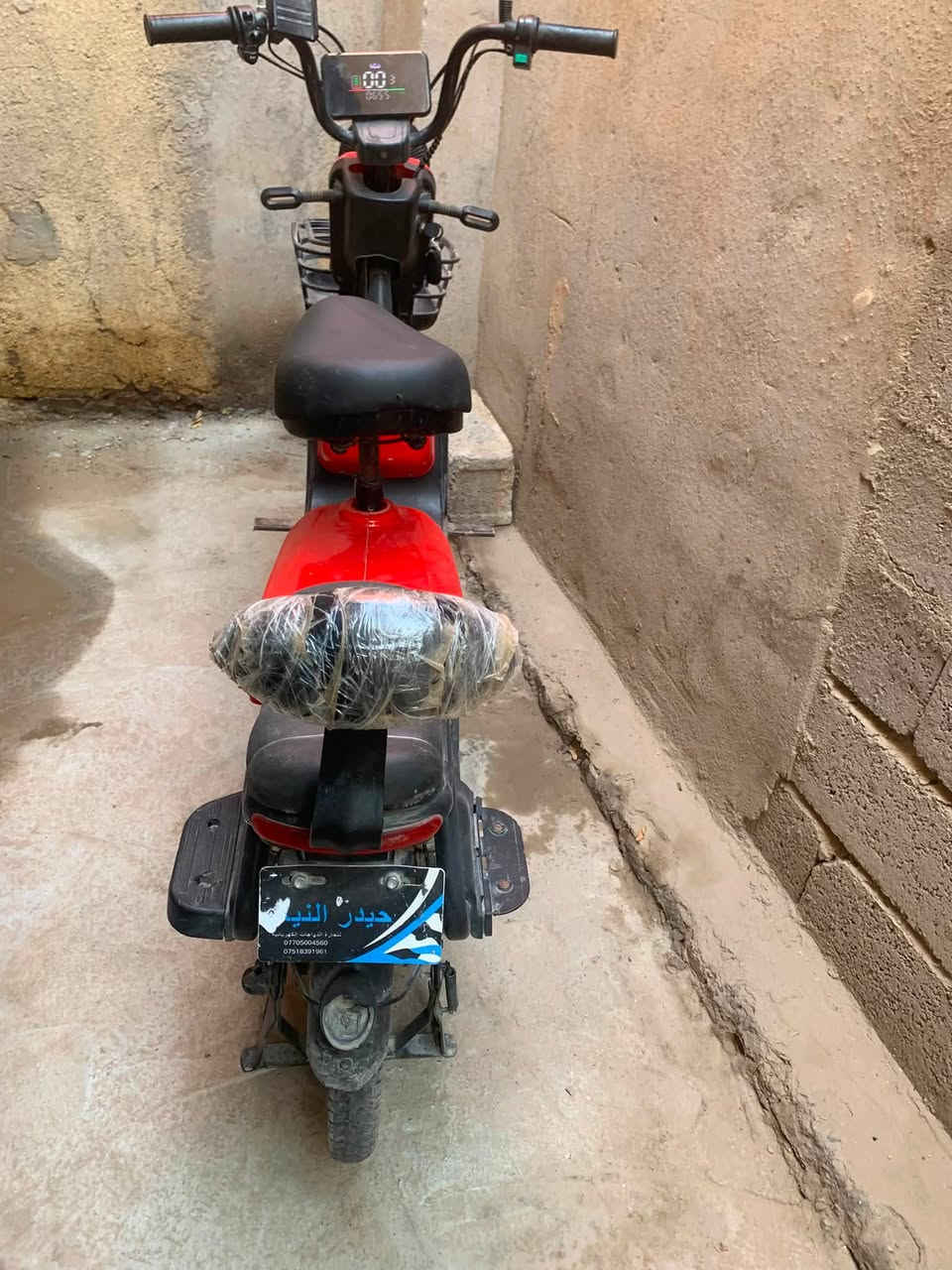 دراجه شحن نضيفه مثل مموضح بالصوره بطاريات جدد سرعه رهيبه دبل اشاره بس مابيها هورن سعرها 200 وبيها مجال مكاني بغداد ابو غريب متوفر خاص و واتساب ***********
