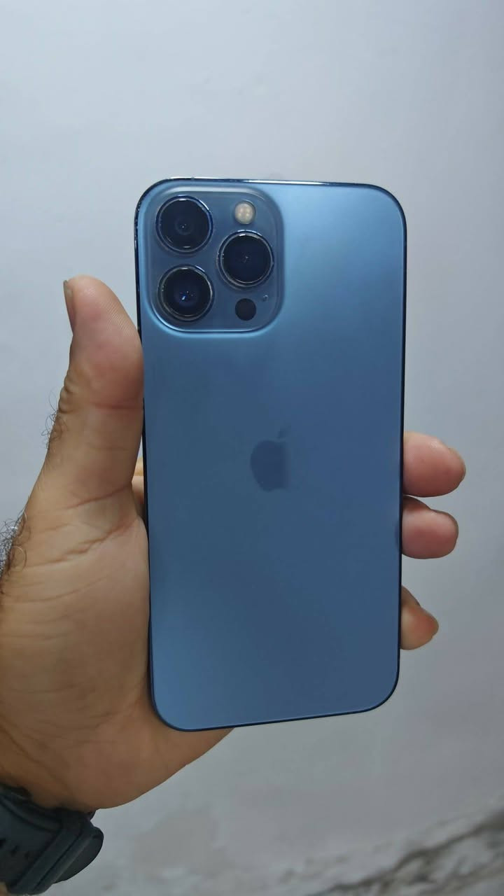 Ip 13 Pro Max
ذاكرته 256

نظافته 90%

نموذج M

السعر 550

مكاني ديوانية شارع المواكب

للاستفسار ***********

نص مكتوب في الصور:
- ٩:٥٣ حول الاسم iPhone إصدار iOS 26.6.1 اسم الطراز iPhone 13 Pro Max رقم الطراز MLEQ3LL/A الرقم التسلسلي FV5T99D43R سجل تاريخ القطع والخدمة الأغاني الفيديوهات الصور السعة ٢٥٦ غ.ب. متوفرة ٢٣٦,١٥ غ.ب. عنوان Wi-Fi 30:D5:3E:0D:D9:A5 Bluetooth 30:D5:3E:1C:2B:B5
- ٩:٥٣ القطع والخدمة تجمع Apple سجل تاريخ القطع والخدمة، وهذا السجل يعرض معلومات عن هذا الـ iPhone وحالته وتفاصيل إصلاحه. معرفة المزيد... سجل تاريخ الخدمة البطارية مستعملة الشاشة مستعملة