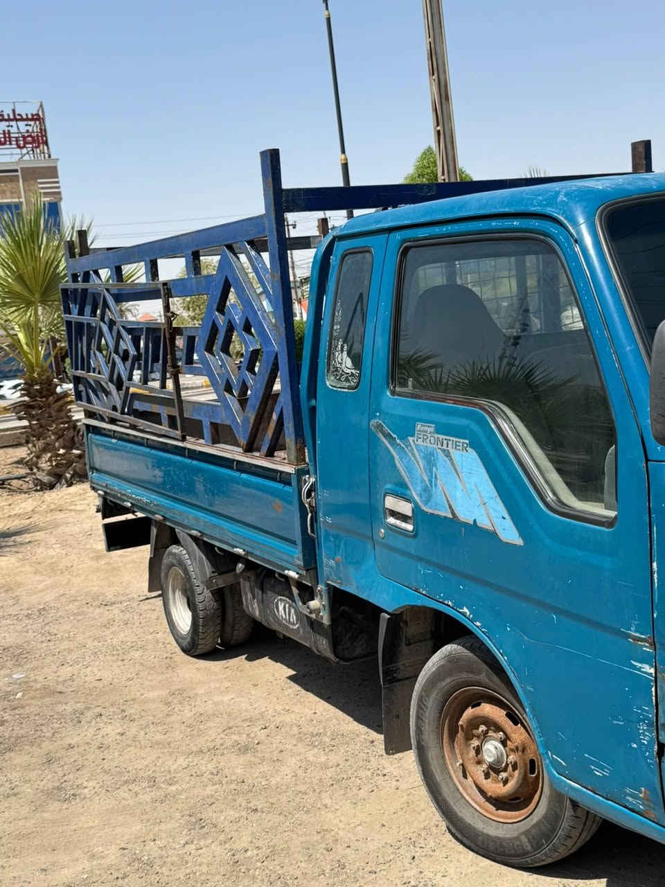 من رخصة الادمن كيا حمل فونتيرا موديل 98سياره راقيه مكفوله كفاله عامه عدا خيط بخار بالمحرك سياره خير من الله رقم انبار مكاني الانبار الحبانيه اتصل وتدلل السعر 65وبيه مجال ***********
