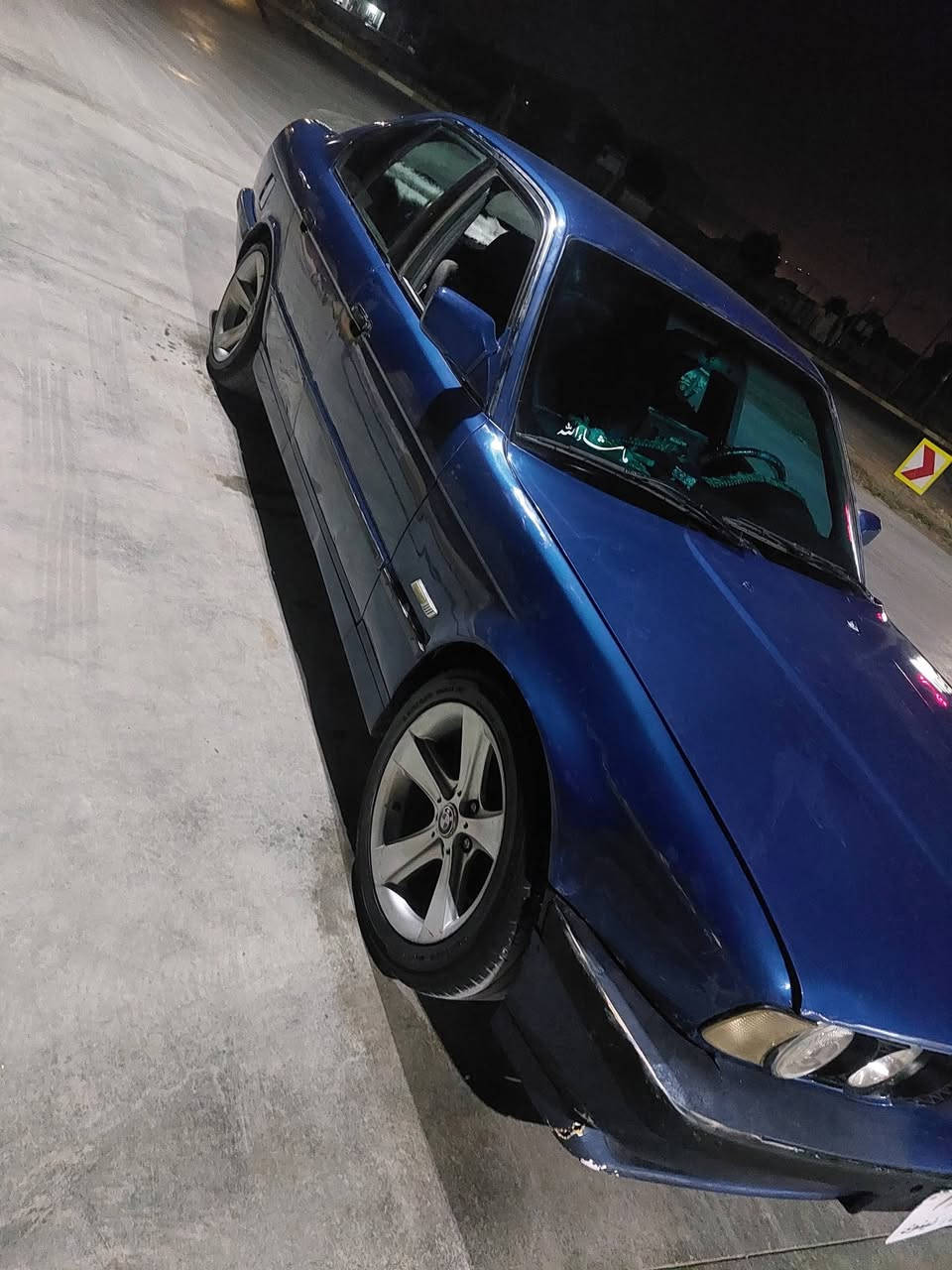 BMW مۆدێل1993 20 کەپس پێشوو پاشی بەشەرتی فیتەر گێڕومەکینە بەشەرتی فیتەر نوزەی مەکینەی نایەت زۆر تندووتۆڵە تەبریدە ویڵ هەمان کۆدی ئاسایشە پێش پانە لیت زینۆ جامی پێشەوەی دژەخۆرهەتاوە شاشە ئایپاد بەشەرتی فیتەر هەمووگیانی  ژ.م.***********
