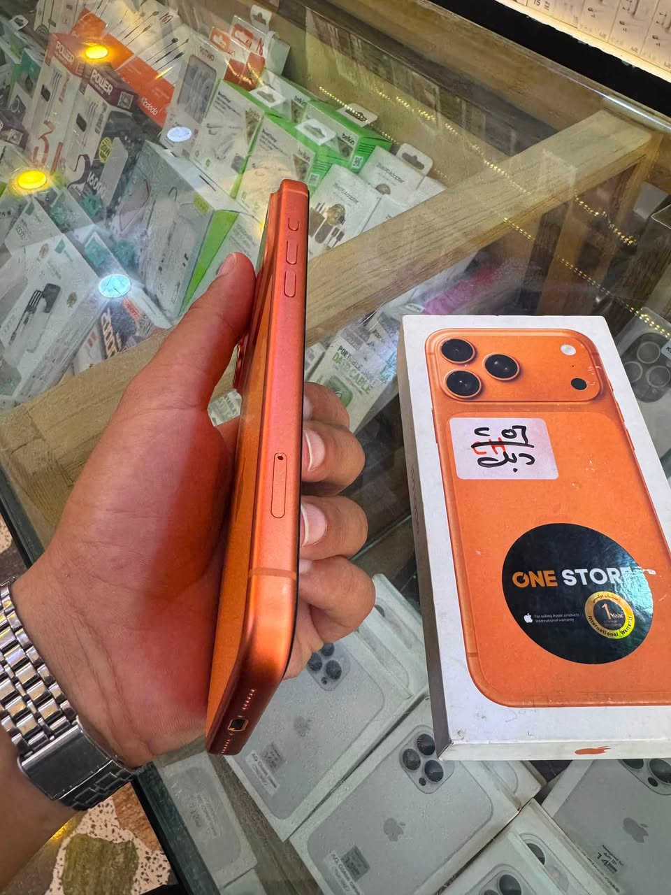 السلام عليكم
iPhone 17pro max🍊
بطارية 🔋 98
عدد الشحن 208
دبل خط CH 
جهاز جديد حيل ملاحضة ‼️ملحقات وياة
🧡🧡
السعر 1770
للأستفسار خاص أو ***********
