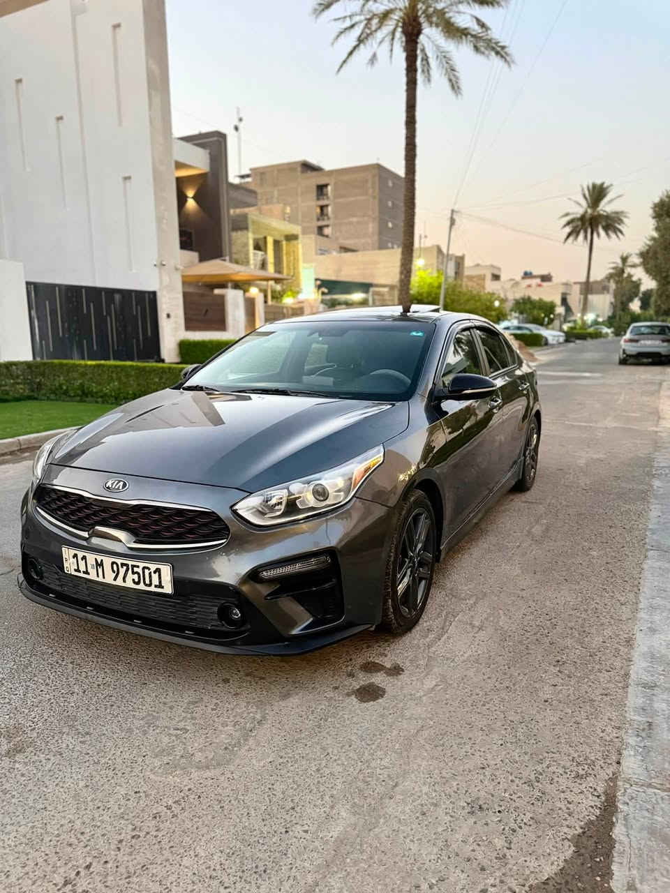السلام عليكم
كيا فورتي جيتي لاين  GT Line

رقم بغداد بأسمي هزه ورقم جديد
تحويل ثانيوم حتى غرماتها مصفره 

موديل 2020

محرك 2000دوش المرغوب

الحادث بابين مبدلات نفس لون

بجم كبس ضهر كبس وصور الحادث موجوده 

صفر مسج ولا كلوب بدشبول مشتغل 

تبريد ثلج 
عليها صيانه كامله

المواصفات 

فتحه 

كشن جلد 

رادار امامي 

نفطه عمياء 

سستم صوت هارلم 

بصمه 

صندوق ذكي 

تشغيل عن بعد 

ماشيه 69

السياره على ايد وحده من اجتي من امريكا لحد هسه 

كير محرك صدر كله شرط 

***********
