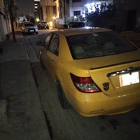 عندي سيارة للبيع تبريد ثلج مكينة بيها تبخير عليها هيئة مليون 200 اريده...