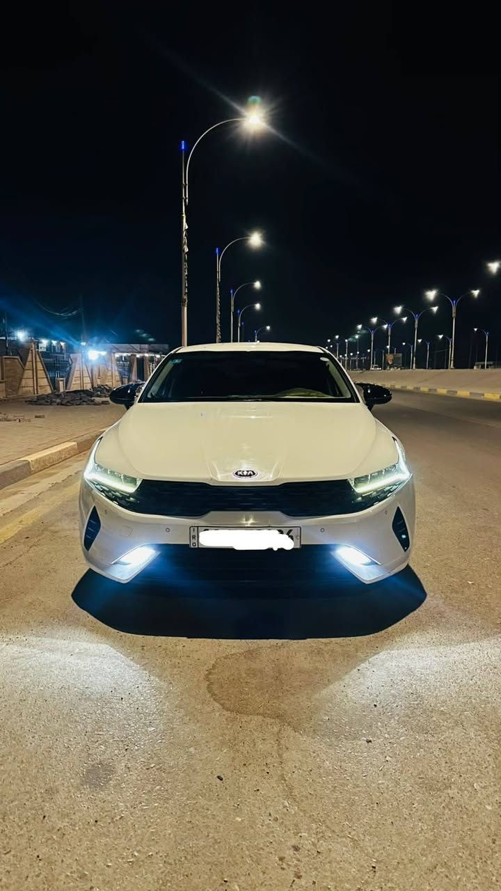 سلام عليكم k5 
خليجي مكفوله
مديل ٢١ رقم بغداد تحويل مباشر 
محرك ١٦٠٠ تيربو 
ماشيه ٨٠ 
السعر ١٦٠ وبيه مجال 
تفاصيل أكثر الاتصال 
***********

