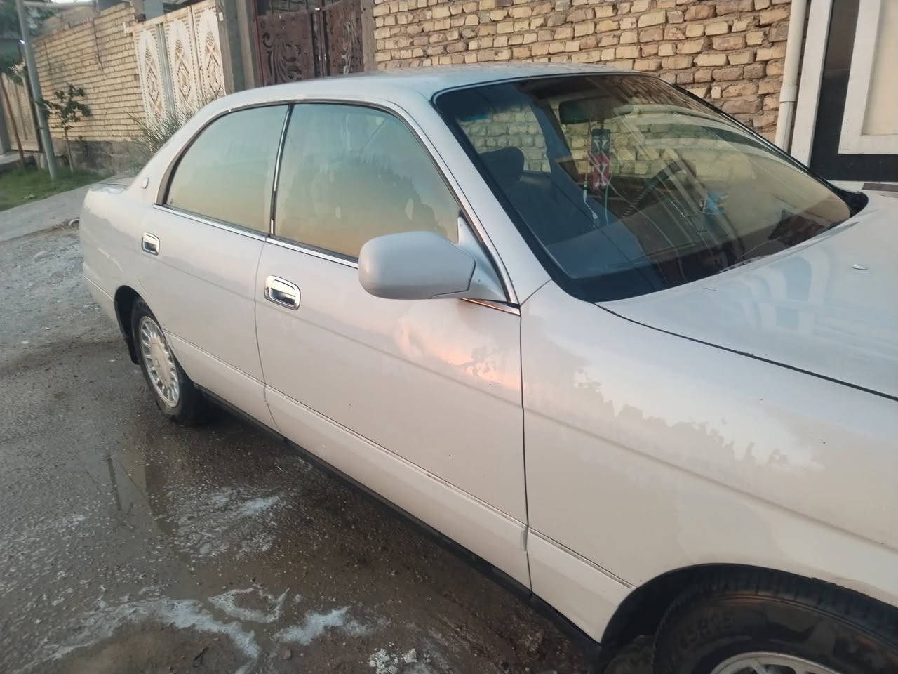 اسلام عليكم بطه متصل للبيع كفاله كص ونقل سياره جاهزه حداديه جديده تبريد كهربائيات كير مكينه دواخل جديد سياره بسمي رقم نكليزي لحد ٢٠ هزه جديده مكان السياره بغداد سعرها ٤٥ وبيه مجال الاتصال ***********
