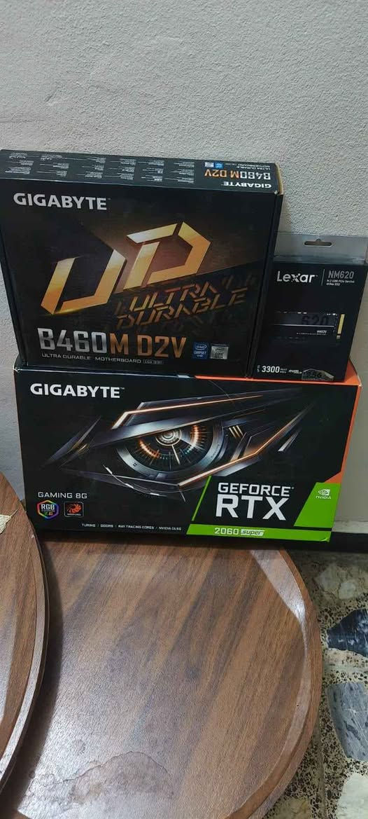 Cori5 10400f

Rtx 2060s

Ram 16 

M2 265

Ssd 500 

MB b460

UPS 2000VA  صارلة اسبوع

مراوس بلابتوب او بيع

السعر 800 الف مكاني بغداد ابو غريب توصيل داخل بغداد فقط
*********** رقم واتس بغداد, العراق

نص مكتوب في الصور:
- Demo monitor FurMark (64-bit) 2.10.2.0 Test: FurMark (GL) Benchmarking... 100% 60000 ms 110 FPS min: 109, max: 118, avg: 112 Time : 00:01:24 Frames : 9490 Frame time : 9.298 ms Resolution : 1920 x 1080 AA : Off NVIDIA GeForce RTX 2060 SUPER/PCIe/SSE2 OpenGL 3.2.0 NVIDIA 610.88 NVIDIA GeForce RTX 2060 SUPER PCI IDs DEV:10DE-1F06 SUB:1458-400B REV:A1 GPU temp 70 °C GPU hotspot 83 °C GPU usage 99% VRAM temp 83 °C VRAM 5% (391 MB) fan 0 1831 RPM (57%) Clocks core: 1426MHz - mem: 1750MHz (14.0Gbps) power 165W - PPW: 0.668 FURMARK 2.10.2.0 build Oct 26 2025@07:47:52 G Pro Mini LED