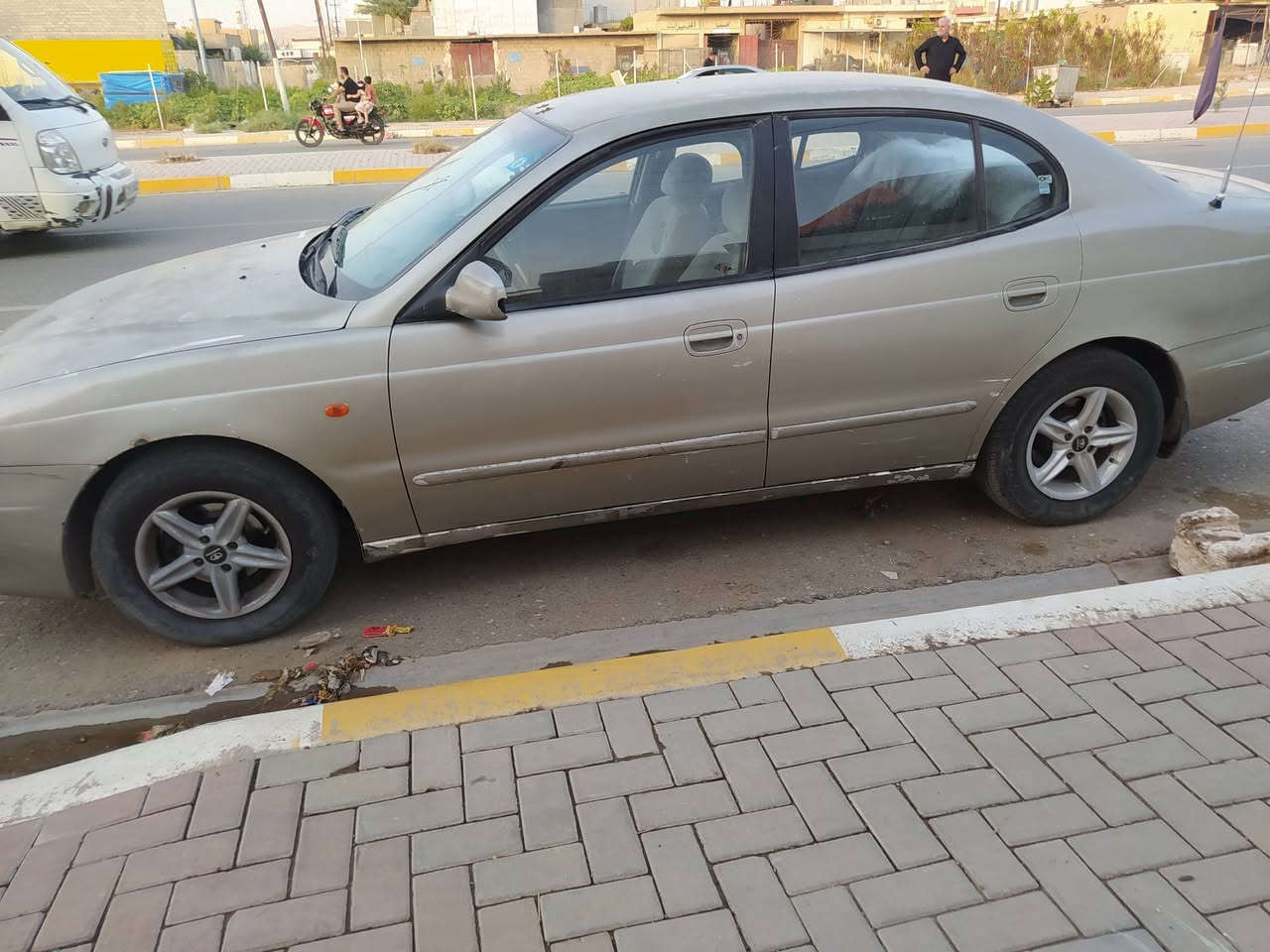 سلام عليكم سيارة للبيع دايو لكنزا رقم جديد مال بيت سعرها 35 وبي مجال مكان طوز استفسار ***********
