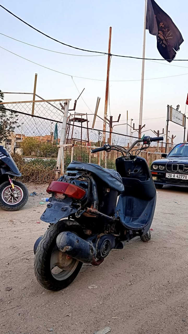 بتره شغاله  للبيع عوزها تاير امامي بس
مكاني ناصريـــه الاسكان الصناعي
 ***********
سعر 150 بيها مجال قليل
