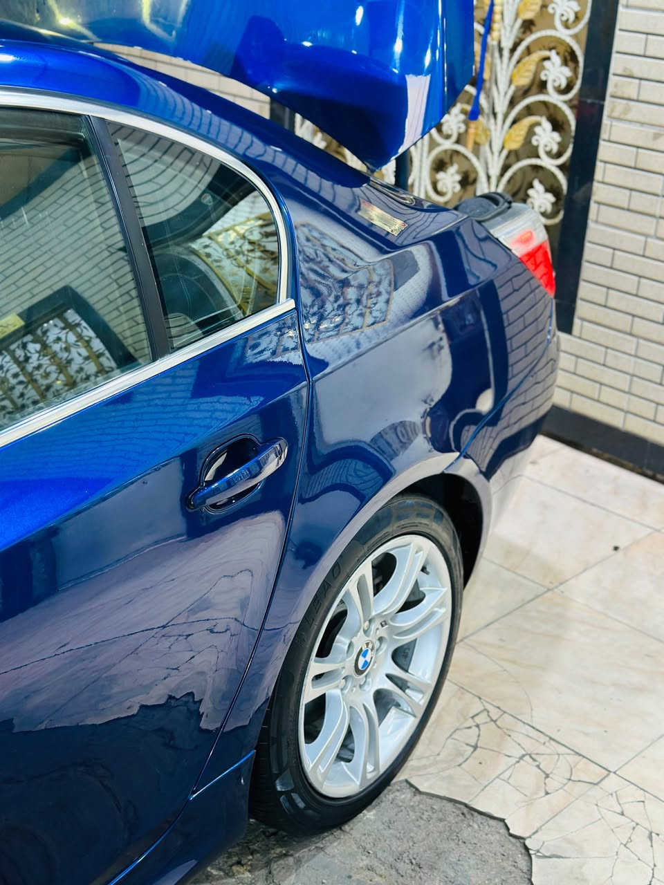 بي ام ميماتي E60 خليجي فول مواصفات لل اخير محرك بلادي 6V كير كوبرا 6 سرعات سياره جاهزه من كلشي حداده تخم تاير كير محرك تبريد كهربائيات كله شغال وجاهز مصبوغه عام جماليه فقط لا كصه ولا كلبه ولا ضربه قويه رايده 100 بيه مجال بسيط رقم بغداد تحويل ثاني يوم *********** مكاني بصره

