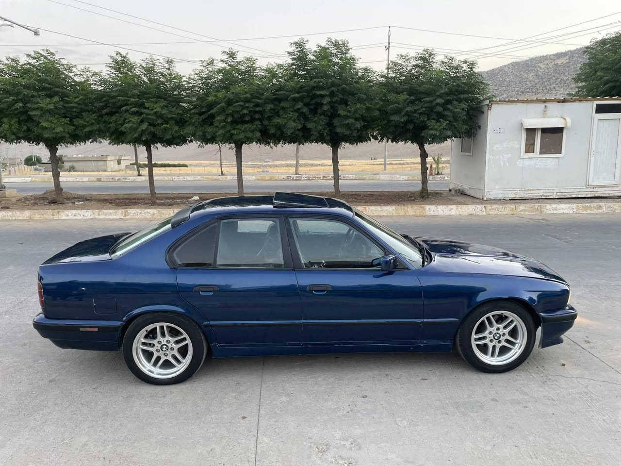 بـــیئێم 525  BMW گێڕ عادی ڕەقەم هەولێر بەشەرت ئەولیات و حیجزی نەبئ هیچ کێشەی مەدەنی نەبێ بەشەرت گێڕو مەکینە و توندوتۆڵی وکارەبای هەموشتێکی بێ عەیبە ،دەعـــم ولێدراو مــوس وبڕاوە و وەرگەڕانی بەشەرت  گۆڕینەوە ناکەم بەس فروشتن شوین دەوروبەری ڕانــیە ***********فایبەر واتساب رانية, السليمانية
